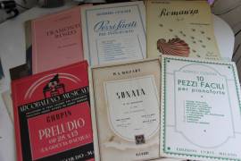 Lotto 50 Vecchi Spartiti varie Edizioni Musicali Vari Libricini VINTAGE Musica