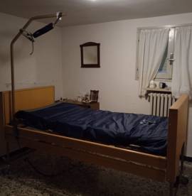 Letto elettrico ortopedico con materasso