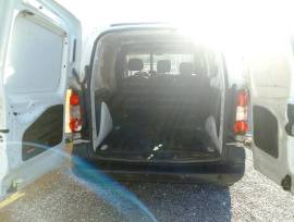 Citroen Berlingo 1.6 Vti 120cv -  Veicolo corredato di 3 posti. 