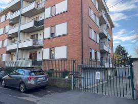 Appartamento quadrilocale in centro con garage a Fidenza