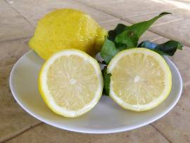 Limoni non trattati dal produttore al consumatore