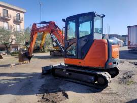 Midiescavatore usato HITACHI ZX65U