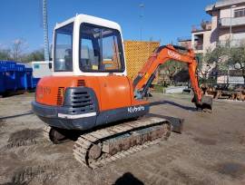 Miniescavatore usato KUBOTA KX121-2