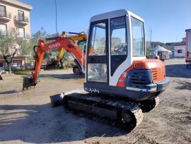 Miniescavatore usato KUBOTA KX121-2