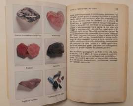 Cristalloterapia di Manuela Caldirola Ed.Sonzogno, febbraio 2001 