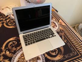 Apple MacBook Air 13"