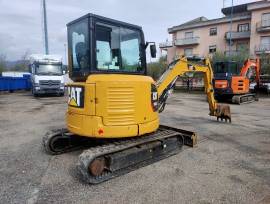 Miniescavatore usato CATERPILLAR 303.5ECR