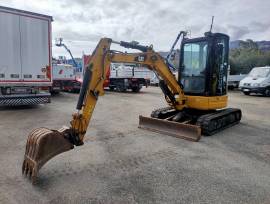 Miniescavatore usato CATERPILLAR 303.5ECR