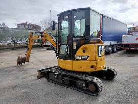 Miniescavatore usato CATERPILLAR 303.5ECR