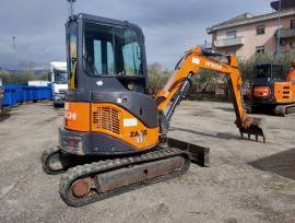 Miniescavatore usato HITACHI ZX33U-3