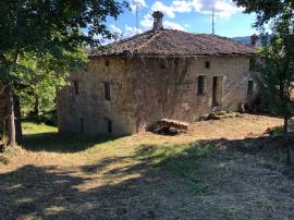 vendita borgo in sasso - più unità abitative - più terreno -  colline di savigno