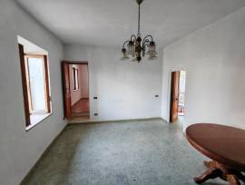 PRIVATO vende a POGGIO MIRTETO (RI) – Appartamento CENTRALISSIMO  60 mq