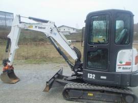 Miniescavatore Bobcat E 32, in vendita urgentemente a 2500€