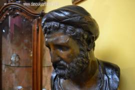 Busto in bronzo raffigurante Pitagora