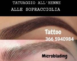 Tinta o tatuaggio sopracciglia con l'henne 