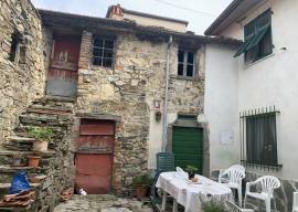Casa in Vendita a Fivizzano, Corsano (Lunigiana) MS