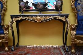 Console dorata con specchio stile Barocco laccata nera