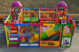 Playground per bambini per ludoteca e parco giochi