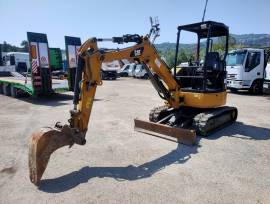 Miniescavatore usato CATERPILLAR 303ECR