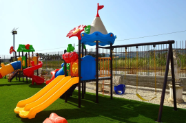 Gioco per esterno, playground per bambini 