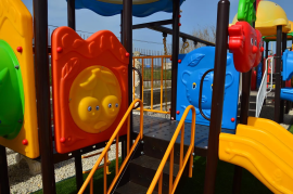 Gioco per esterno, playground per bambini 