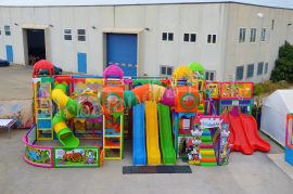 Gioco playground per bambini per ludoteche, parchi gioco, baby parking e luna park  
