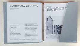 L'arredo urbano e la città III° Volume in cofanetto Edizioni Over  2000 come nuovo