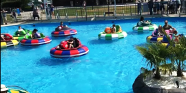 Piscina con barchette per lidi, spiagge, luna park e hotel 