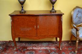 Credenza a due sportelli stile Luigi XV intarsiata a marquetterie