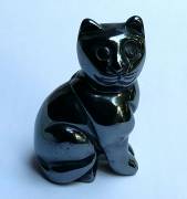 Splendia statuina vintage in minerale di ematite, che raffigura "Gatto seduto" anni '70