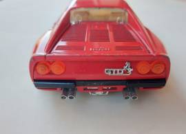 Modellino Burago Ferrari GTO (1984)scala 1/24 in alluminio pressofuso Made in Italy