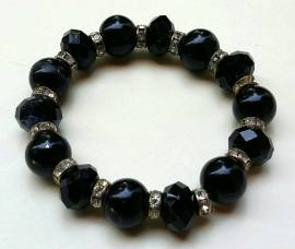 Splendido Bracciale vintage con perle in vetro nero scuro, sfaccettate e lisce