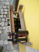 Scaffale in legno per bottiglie di vino, 4 piani che tengono 8 bottiglie 68Lx30Px111H vendo a 10€ 