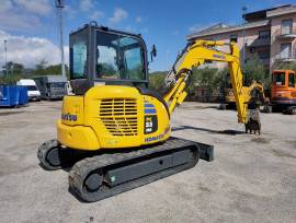 Miniescavatore usato KOMATSU PC55MR-5M0