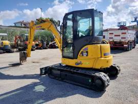 Miniescavatore usato KOMATSU PC55MR-5M0