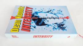 Intensity di Dean Koontz Ed.Euroclub su licenza Sperling & Kupfer, giugno 1997 come nuovo