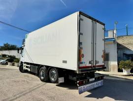 MERCEDES-BENZ AXOR 2543 FRIGO TRASPORTO CARNI CON GANCERE