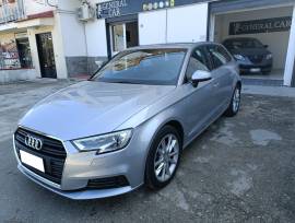 AUDI A3 1.6 TDI S-TRONIC SPORT