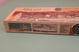 Modellino AIRFIX HMS AJAX SCALA 1:600 Kit Modello Nave fondo di magazzino nuovo