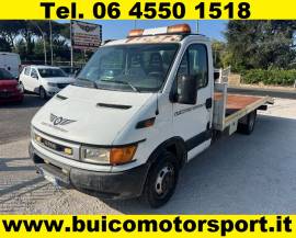 Iveco Daily Carro attrezzi 2.3 116 CV - Patente B