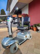 SCOOTER ELETTRICO PER ANZIANI E DISABILI (CE)