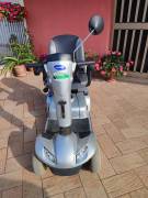 SCOOTER ELETTRICO PER ANZIANI E DISABILI (CE)