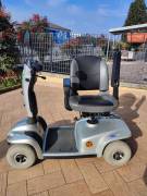 SCOOTER ELETTRICO PER ANZIANI E DISABILI (CE)