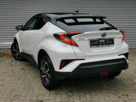 Toyota C-HR Hybrid Style Selection