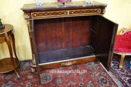 Servante-credenza a due sportelli stile Napoleone III