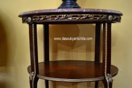 Tavolino etagere ovale stile Napoleone III con piano in marmo 