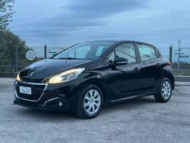 Peugeot 208 1.6 BlueHDi 75 CV Allure