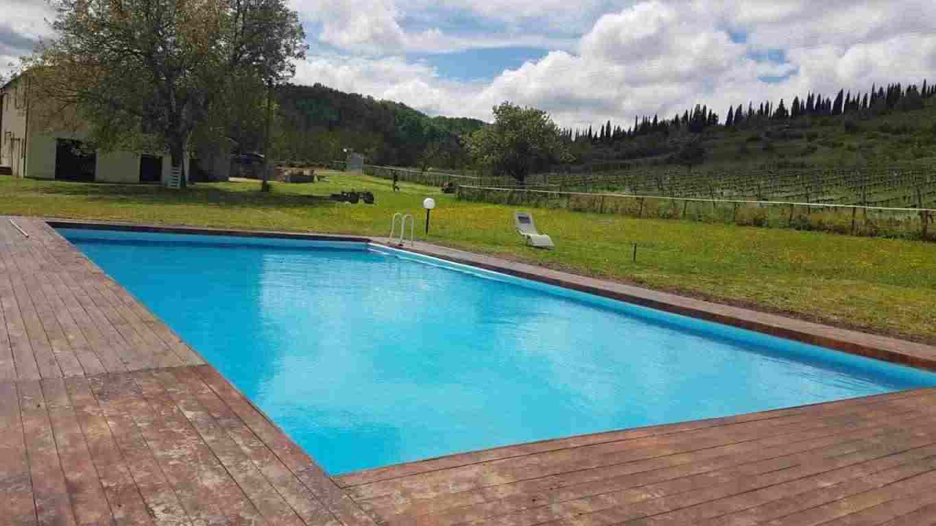 Colonica nel Chianti con piscina a 16 km da Firenze