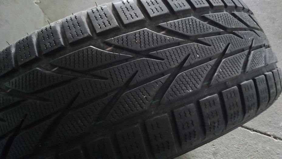 Gomme 225 60 18 Toyo